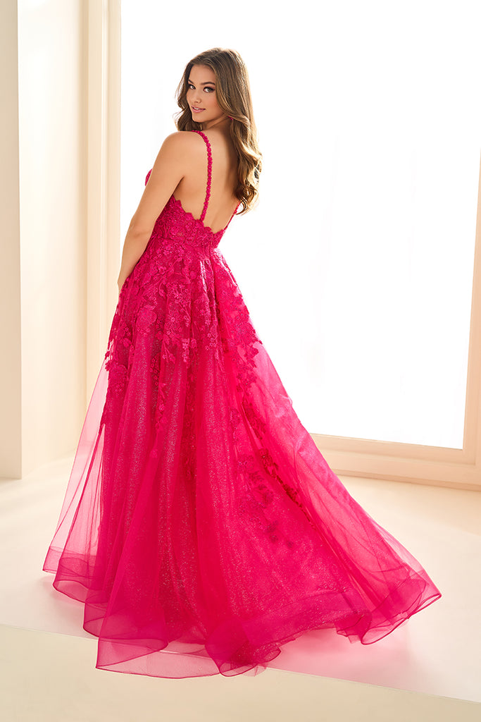 Ellie Wilde Prom Style EW36015 IN STOCK MAGENTA SIZE 10 + ORANGE SIZE 0