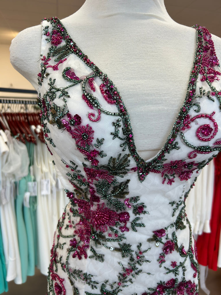 SHERRI HILL 57258 IN STOCK Ivory/Fuchsia Print size 2