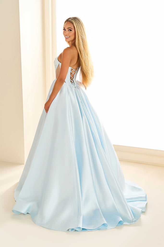 Ellie Wilde Prom Style EW36025