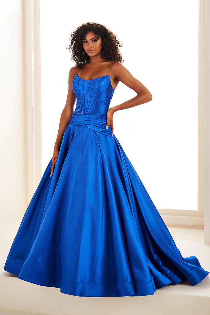 Ellie Wilde Prom Style EW36105